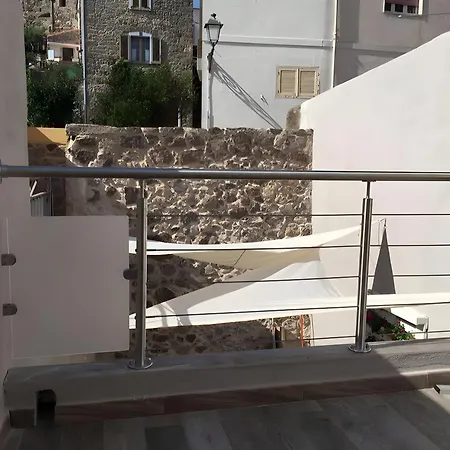 Nyaraló Antico E Moderno Con Design