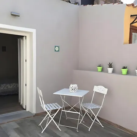 Antico E Moderno Con Design Сasa de vacaciones SantʼAntìoco