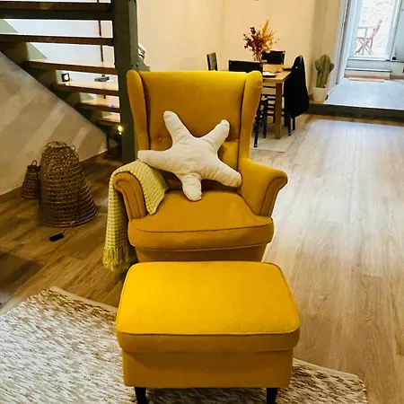 Antico E Moderno Con Design Nyaraló SantʼAntìoco