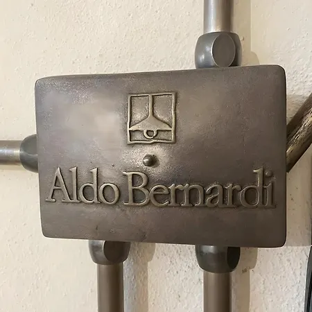 Antico E Moderno Con Design Nyaraló SantʼAntìoco